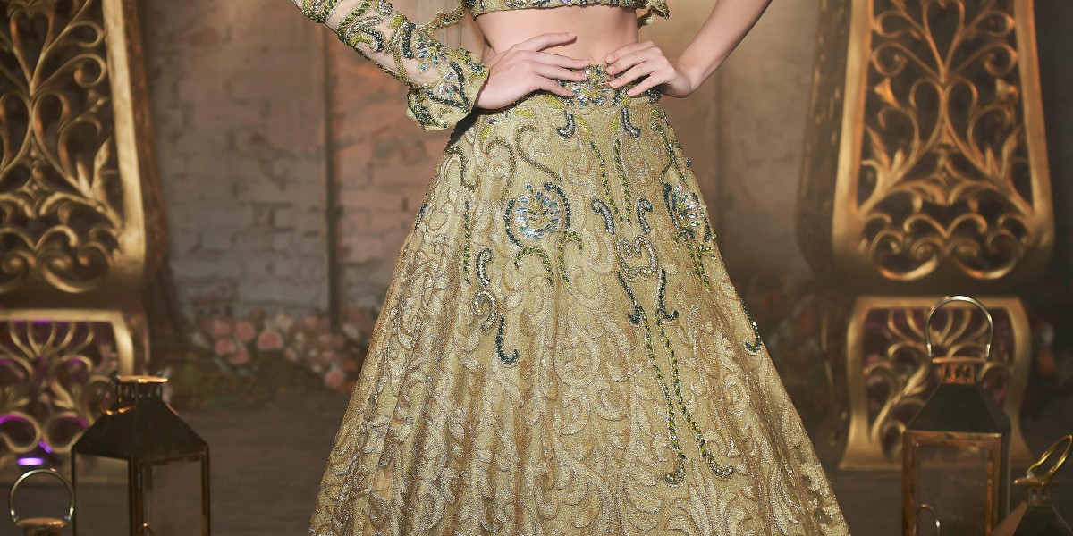 Unstitched Lawn by Asim Jofa – Dress Your Way, Stay in Style