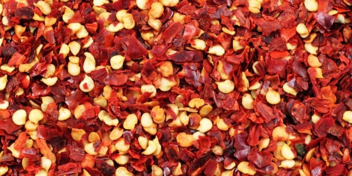 From Harvest to Your Plate: The Journey of Red Chilli Flakes