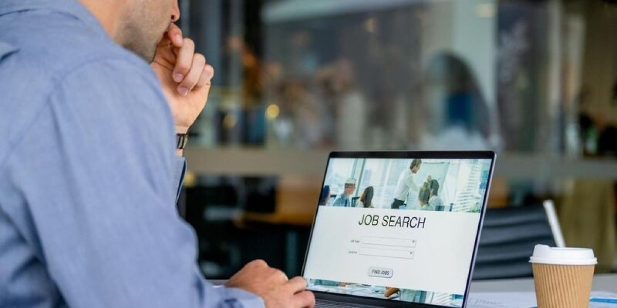 How to Get a Job in the UAE: A Practical Guide for 2025