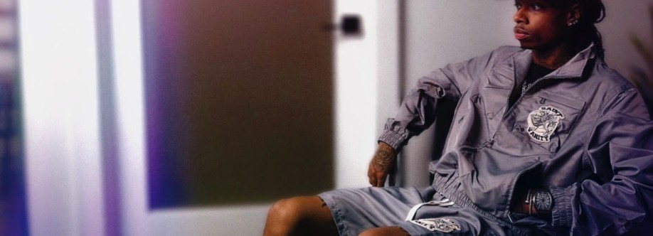 saint vanity sweatsuit Cover Image
