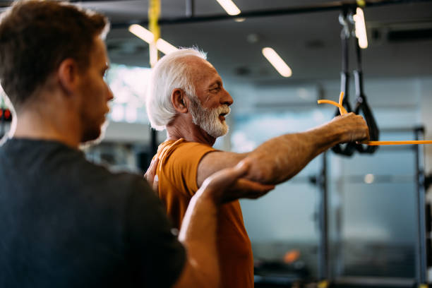 How a Personal Trainer Helps You Lose Weight Without Dieting Hard