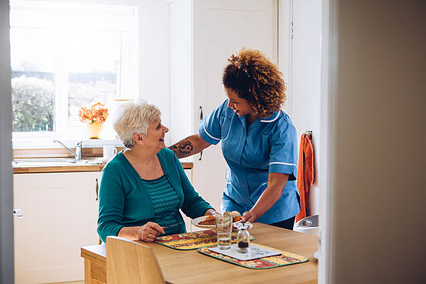 How a Home Health Care Service Improves Life for Dementia Patients?