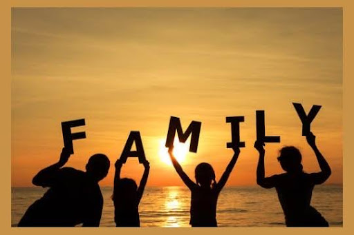 Digital Storytelling Examples That Inspire Families | Easy Speak Stories